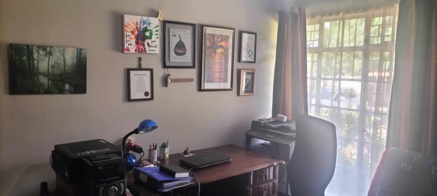 5 Bedroom Property for Sale in Waverley Free State